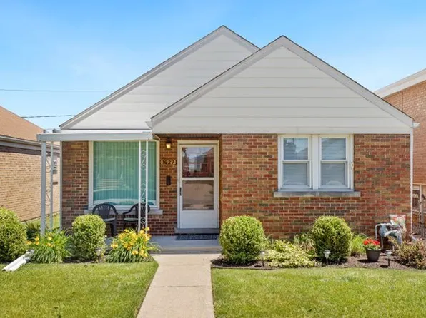 1627 N 23rd Ave, Melrose Park, IL 60160