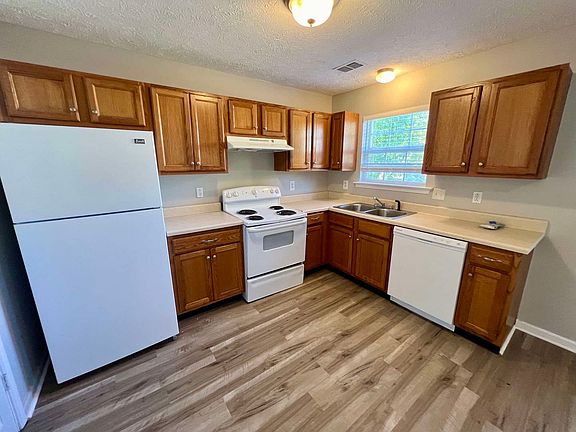 5th image of 1946 Corsica Ct