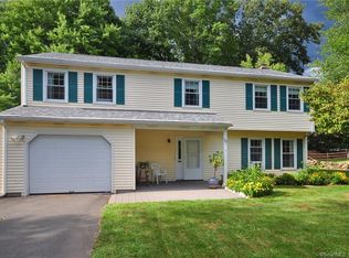 77 Cope Farms Rd, Farmington, CT 06032