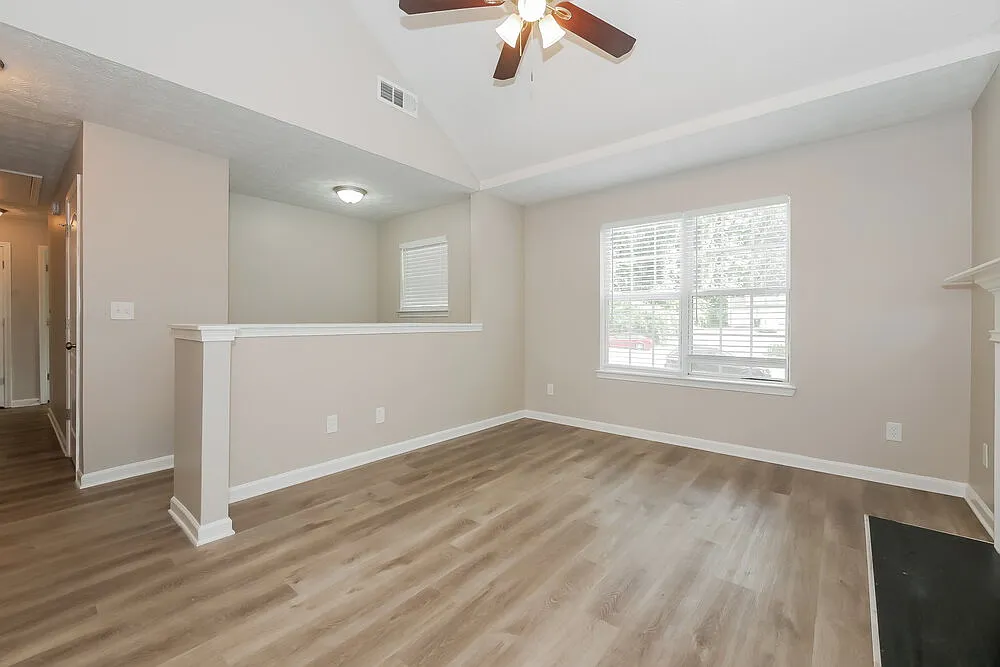 5 bed, 3.0 bath, 1438 sqft, $2,660 — Photo 4