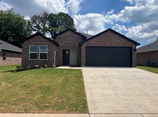 709 Picard Ave, Lowell, AR 72745