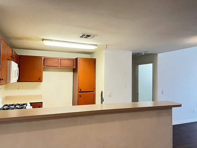 31232 Taylor Ln — Photo 2