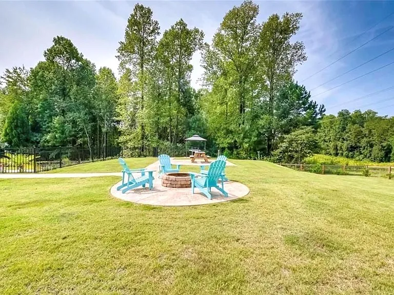 2852 Summer Branch Ln — Photo 76