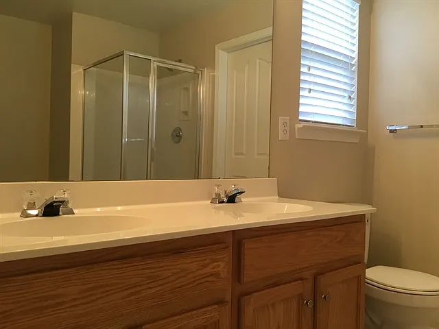 1202 Haden Dr — Photo 10