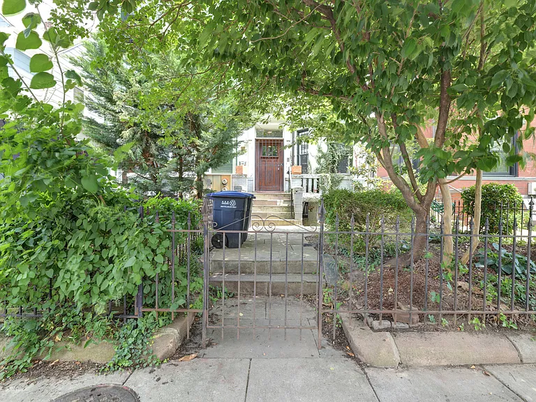 3415 Brown St NW — Photo 58