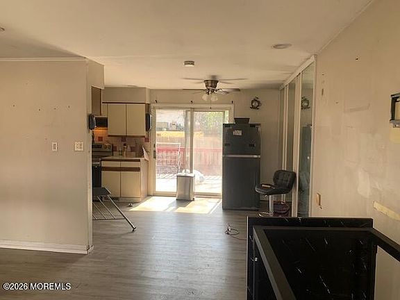 5th image of 129 Village Drive