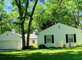 640 Grandview Ln, Lake Forest, IL 60045