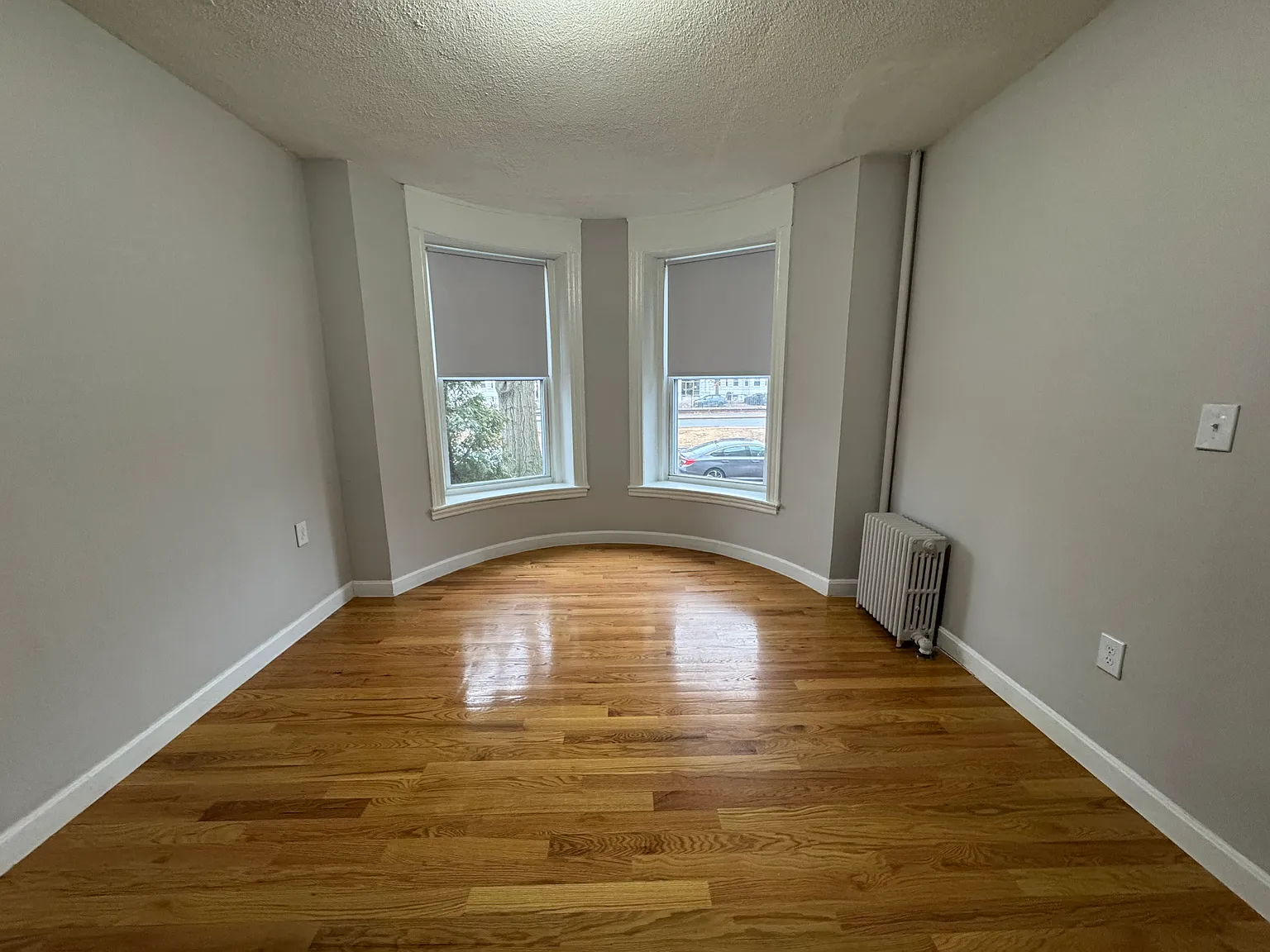 1124 Commonwealth Ave — Photo 2
