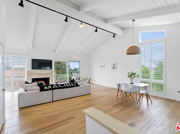 28398 Rey De Copas Ln, Malibu, CA 90265