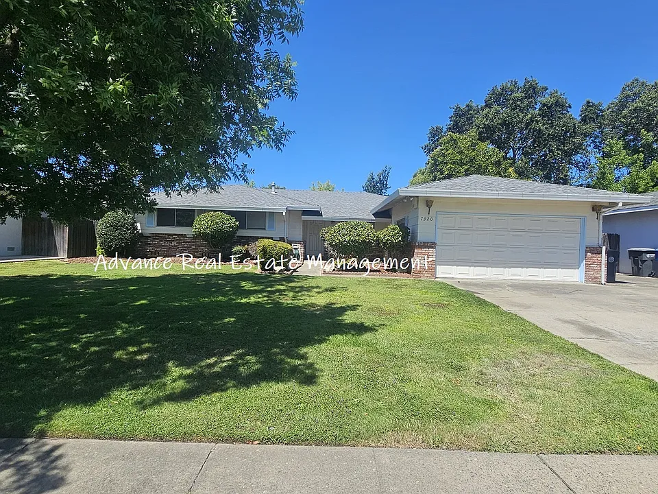 7320 S Land Park Dr