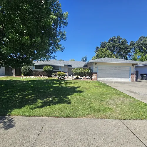 7320 S Land Park Dr Photo 1