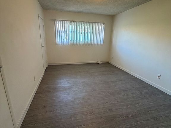 5th image of 814 Arcadia Ave #E