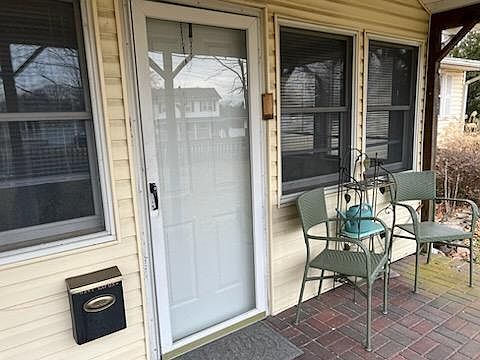 1st image of 216 Holbrook Ave #1