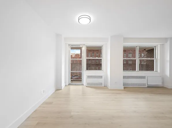 2550 Olinville Avenue image 11 of 28