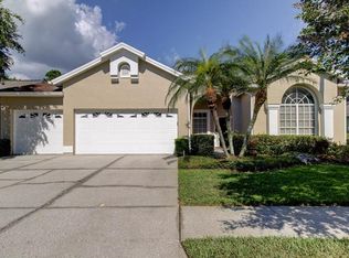 9801 Woodbay Dr, Tampa, FL 33626