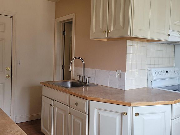 5th image of 232 E E St #F