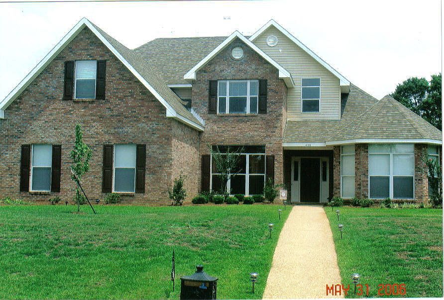 1st image of 406 Brookwood Estates Dr