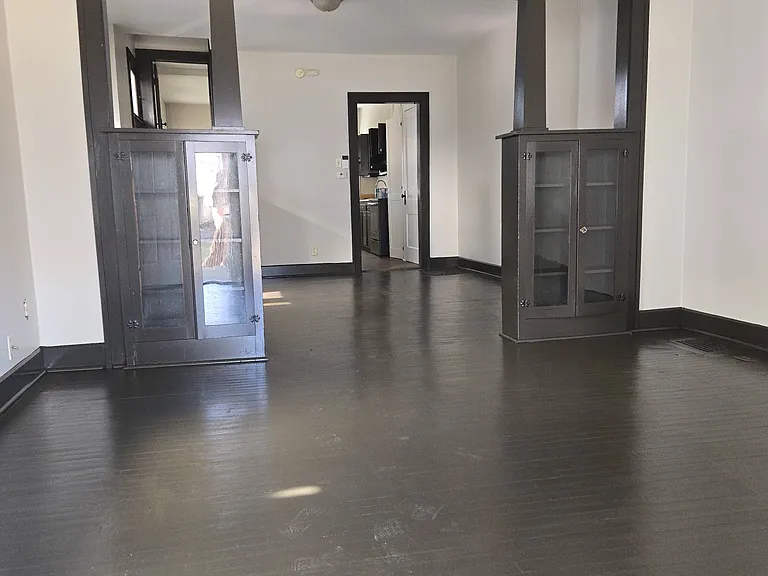 303 N State Ave — Photo 5