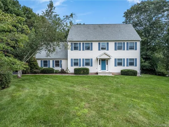 53 Broad Hill Circle, Guilford, CT 06437