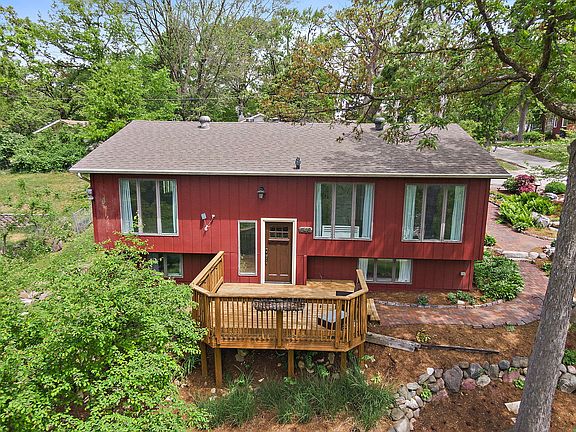 2nd image of 543 Blackhawk Dr