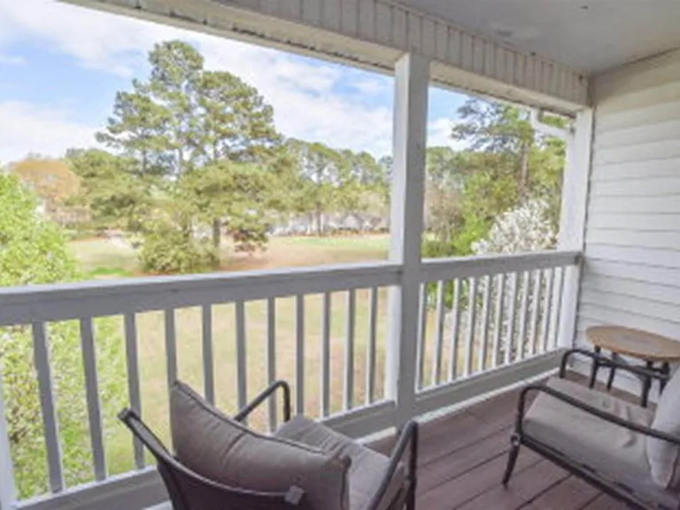 770 Charter Dr #C10 — Photo 2