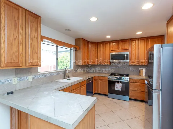 3725 Orion Dr, La Mesa, CA 91941