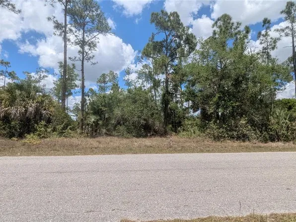 2105 E 9th St Lot 13, Lehigh Acres, FL 33936