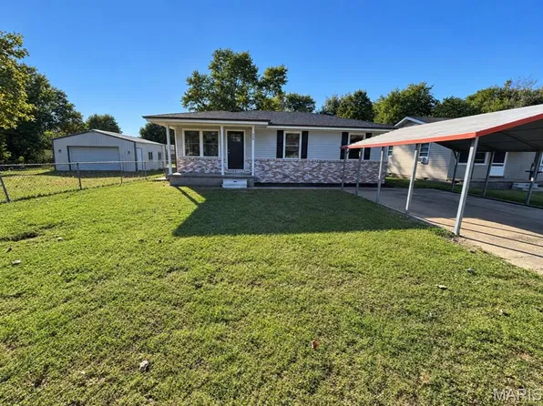 418 3rd St, East Prairie, MO 63845