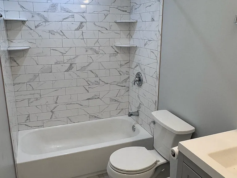 264 Great Plain Rd #C — Photo 12