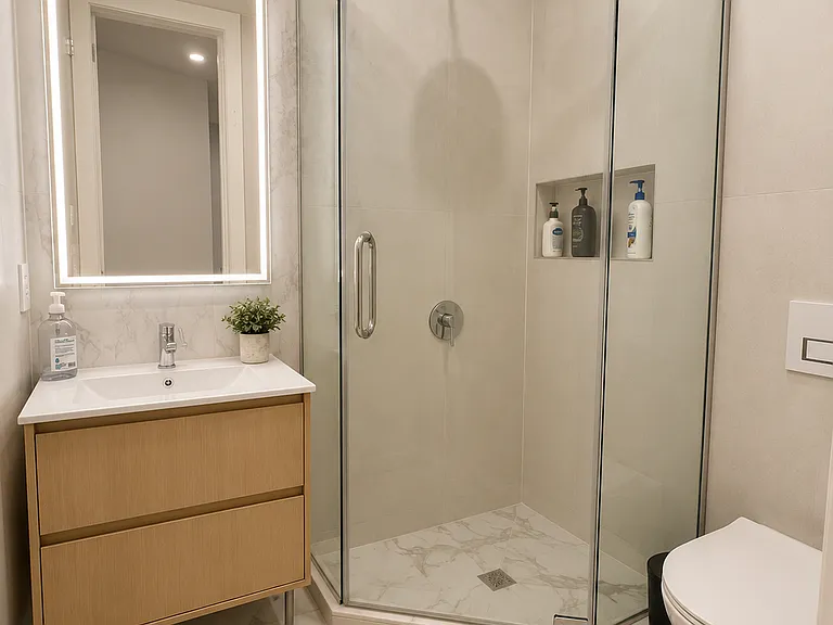 404 W 51st St #2C — Photo 8