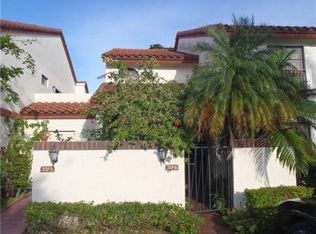 337 Ives Dairy Rd APT 6, Miami, FL 33179