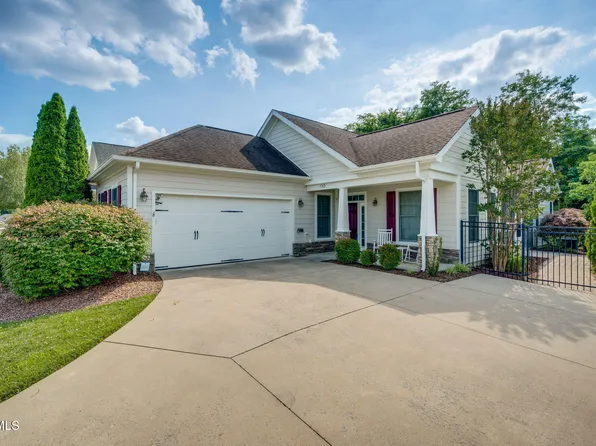 130 Devonshire Ave, Johnson City, TN 37601