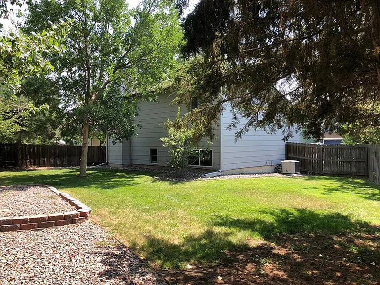 3969 Hilary Ct — Photo 37
