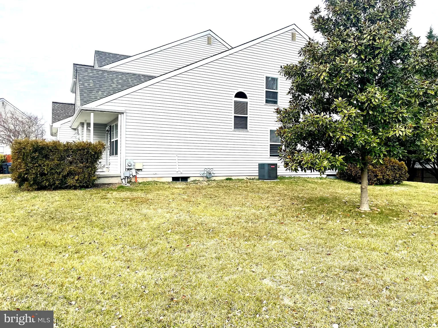 3 bed, 2.5 bath, 1775 sqft, $2,500 — Photo 3