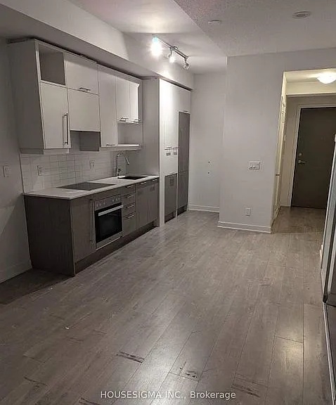 30 Nelson St #1403 — Photo 15