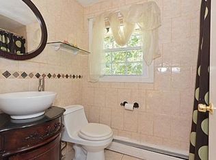 34 Porter Rd, Chelmsford, MA 01824