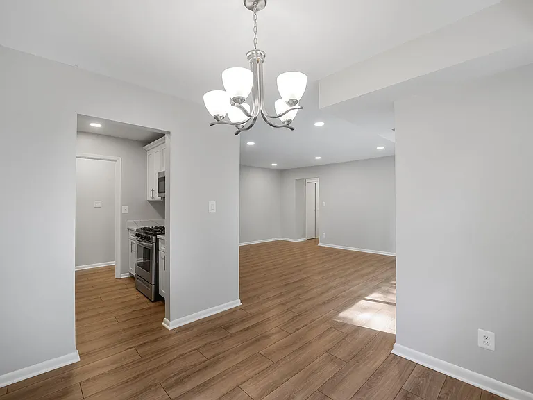 3860 Lyndhurst Dr #202 — Photo 12