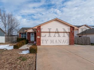 1938 S Chateau St, Wichita, KS 67207