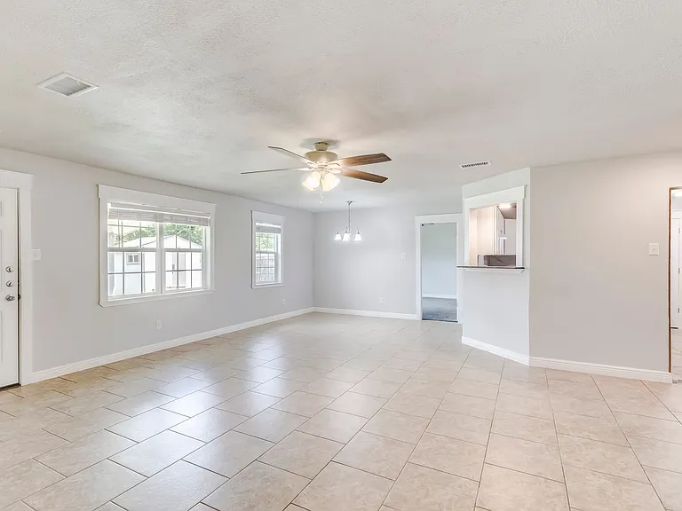 2307 Traverse Dr — Photo 8