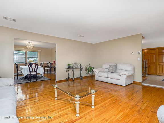 2nd image of 207 Darlington Ave