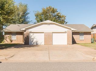 501 Wild Wind Rd, Edmond, OK 73003