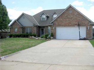 1303 Castle Creek St, Shawnee, OK 74804