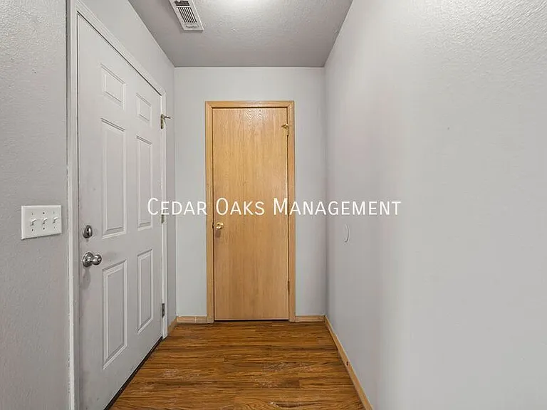 282 Erin Pl #202 — Photo 11