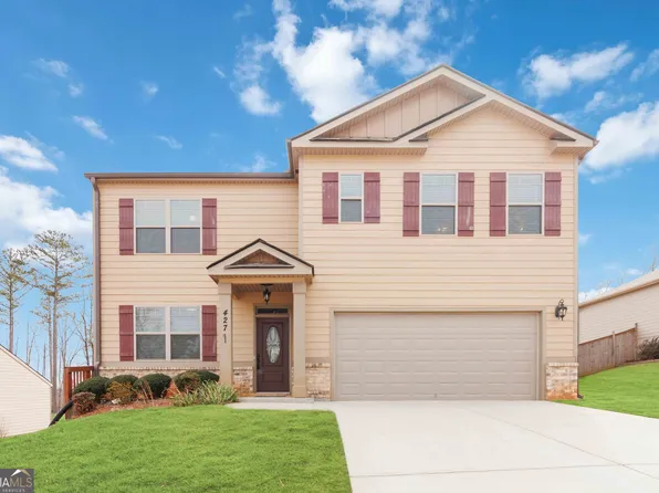 427 Indian River Dr, Jefferson, GA 30549