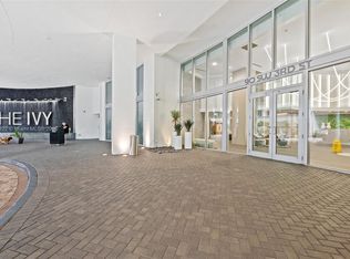 90 SW 3rd St APT 2406, Miami, FL 33130