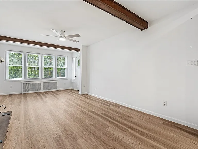 419 Hastings St #1 — Photo 6