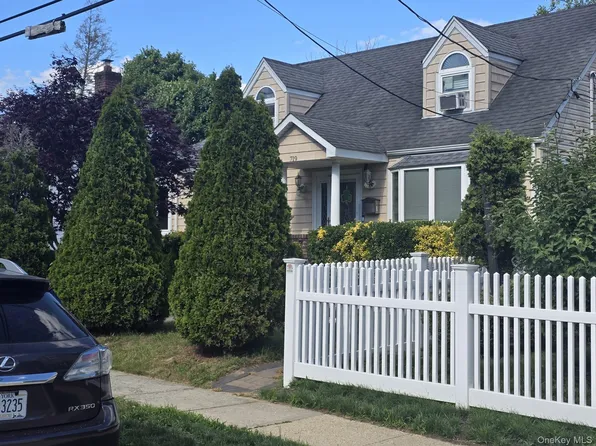 719 Oriole Avenue, West Hempstead, NY 11552