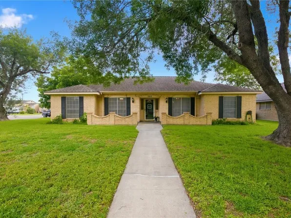202 Nottingham Dr, Victoria, TX 77904