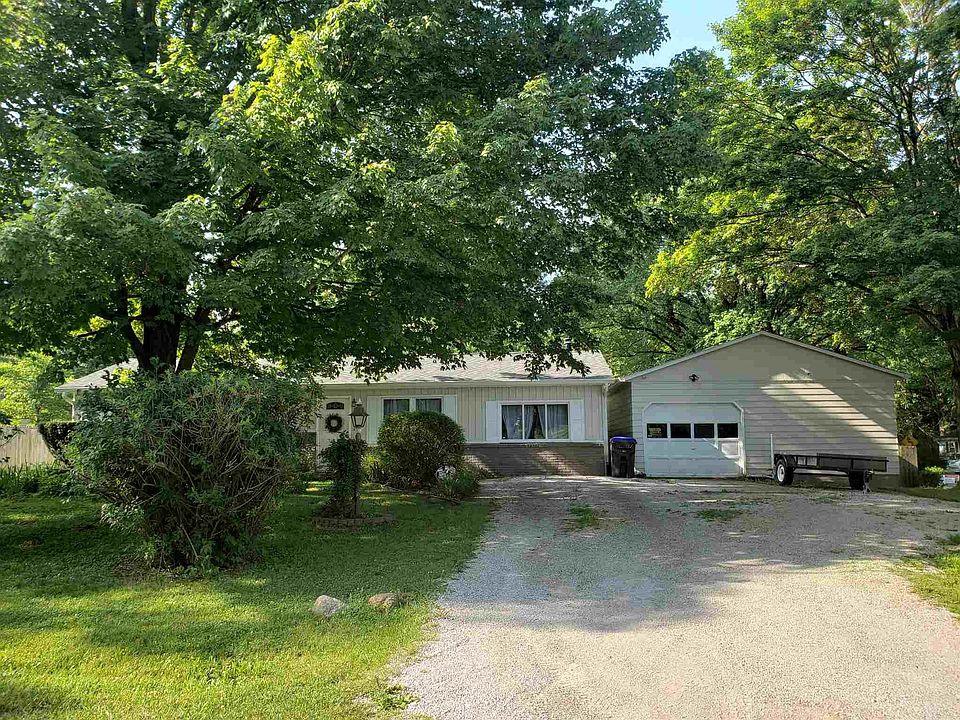 1st image of 4696 N Brookbank Dr