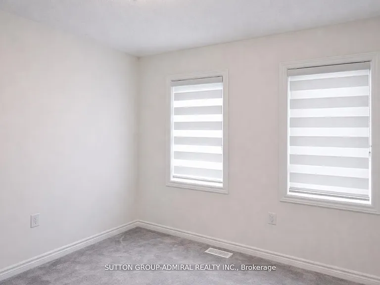 65 Barkerville Dr — Photo 23